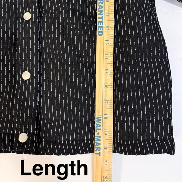 NWT Hem & Thread Black and White Patterned Puffer Jacket - Picture 9 of 9